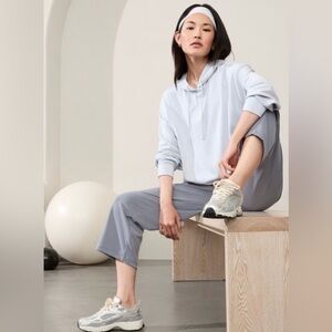 Athleta Seasoft Bubble Hem Pullover Hoodie Light Blue Size Large GUC